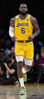 LeBron James Rumbo a ser “el rey” de los puntos
