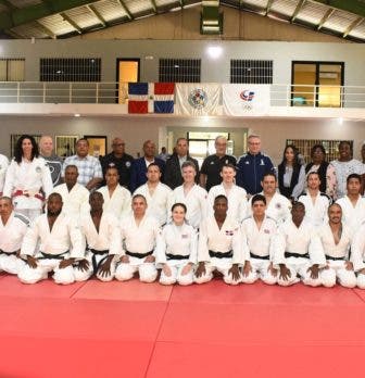 1676281073 281 Ley del Deporte dice tecnicos RD acompanaran