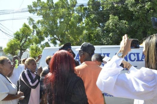 1676330993 15 Velan restos de nino ultimado por policia en Santiago