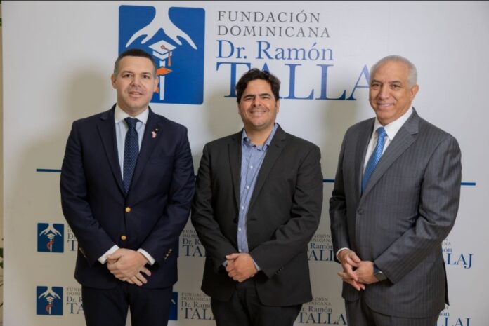 Expertos exponen sobre rol e importancia del médico de familia para el sistema de salud
