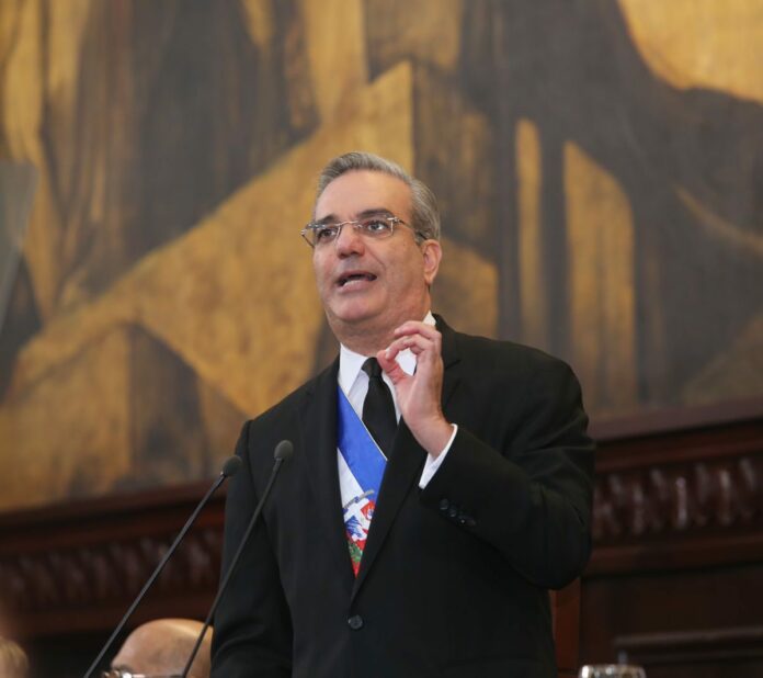 Gobierno dice en 2022 remozó 222 centros de primer nivel y 10 nuevos fueron inaugurados