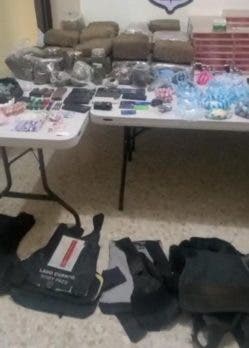 Lo que encontro la Policia durante allanamientos en Capotillo y