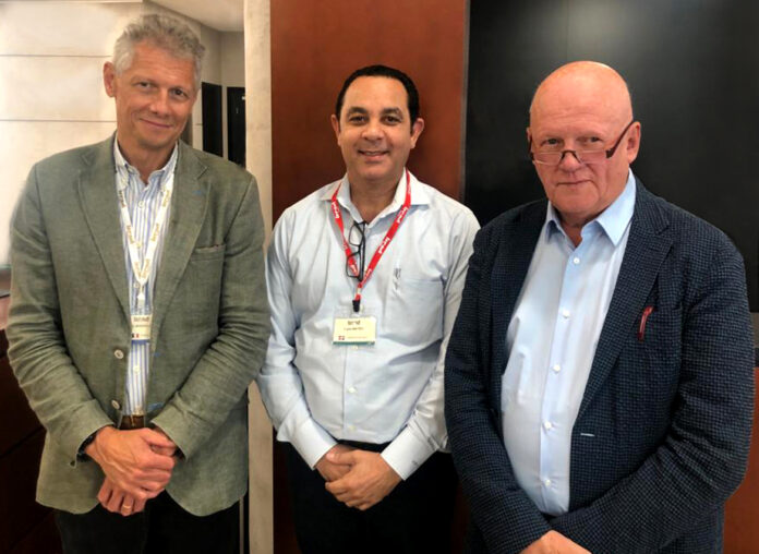 Especialista en urología realizan exclusivo curso en cirugía robótica