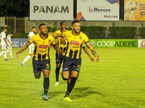 Moca FC entrena fuerte para buscar la corona Moca FC entrena fuerte para buscar la corona