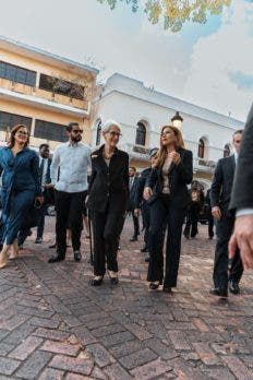 1681481094 886 Subsecretaria EU Wendy Sherman invita a conocer la democracia vibrante