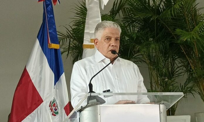 Estrella destaca inversión en salud del Gobierno en el Cibao; deja entrever Abinader le quedan 5 años