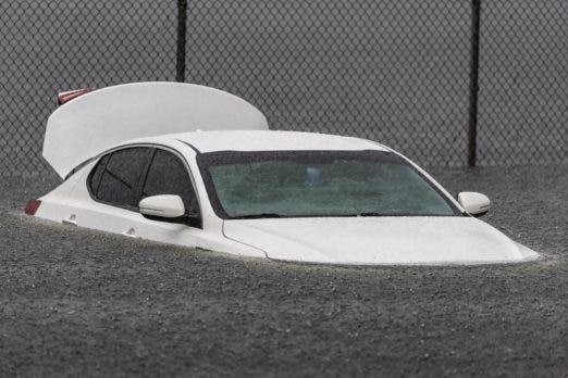 1681500355 940 Fotos y videos Fuertes lluvias provocaron inundaciones en el sur de