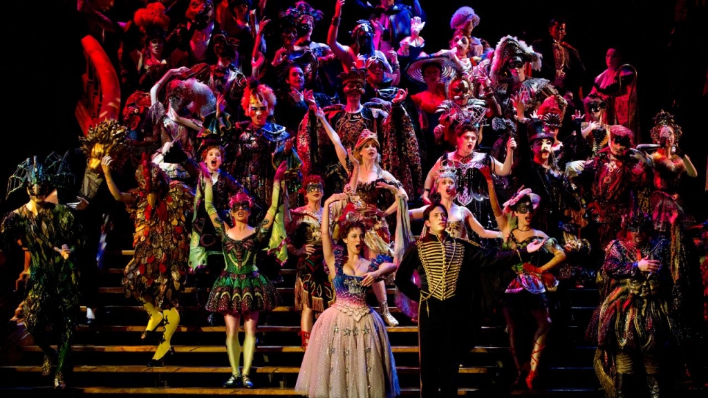 1681675613 107 Los seguidores de El Fantasma de la Opera se despiden