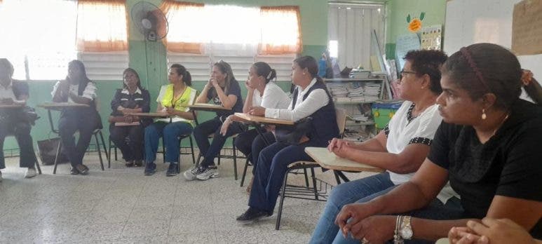 Accidente en Sanchez Familiares de victimas estudiantes y docentes reciben