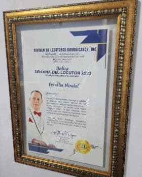 Circulo de Locutores reconoce a Mirabal Caceres y Marisol