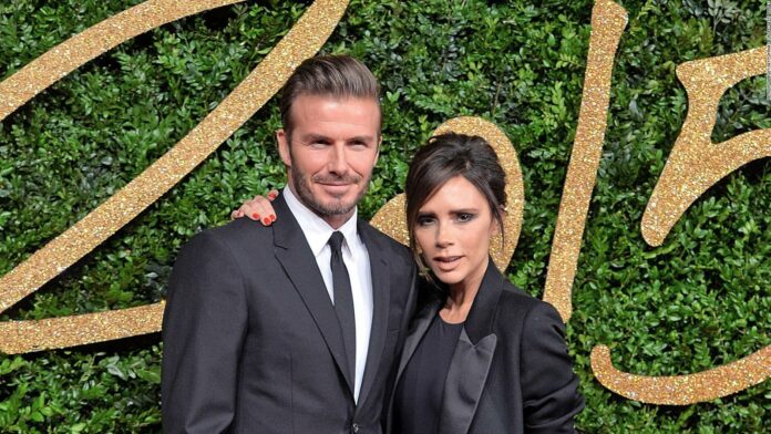 David y Victoria Beckham toman clases de salsa y muestran sus pasos