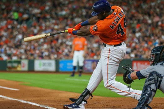 Eloy pega dos dobles en reves W Sox Javier sale