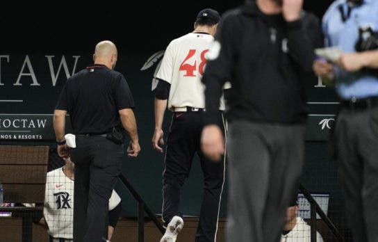 Grandes Ligas HOY Jacob deGrom sale del partido con lesion