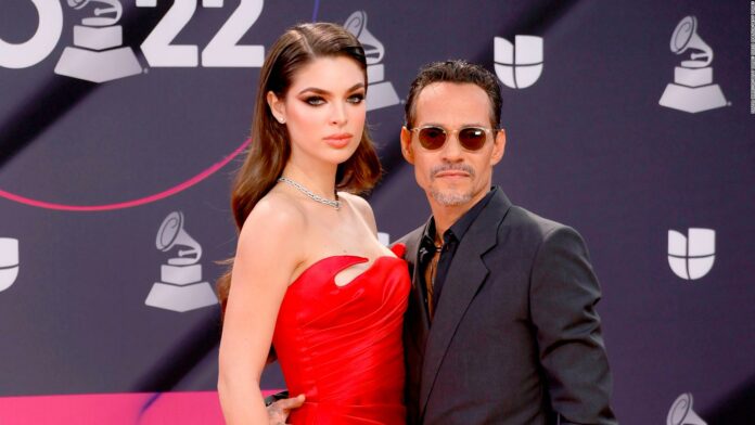 Nadia Ferreira, esposa de Marc Anthony le da la bienvenida a Zuli, nueva integrante canina de la familia