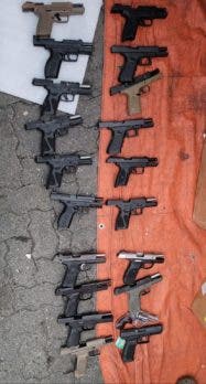 1683915532 302 Apresan a cubano por decomiso de un arsenal de armas