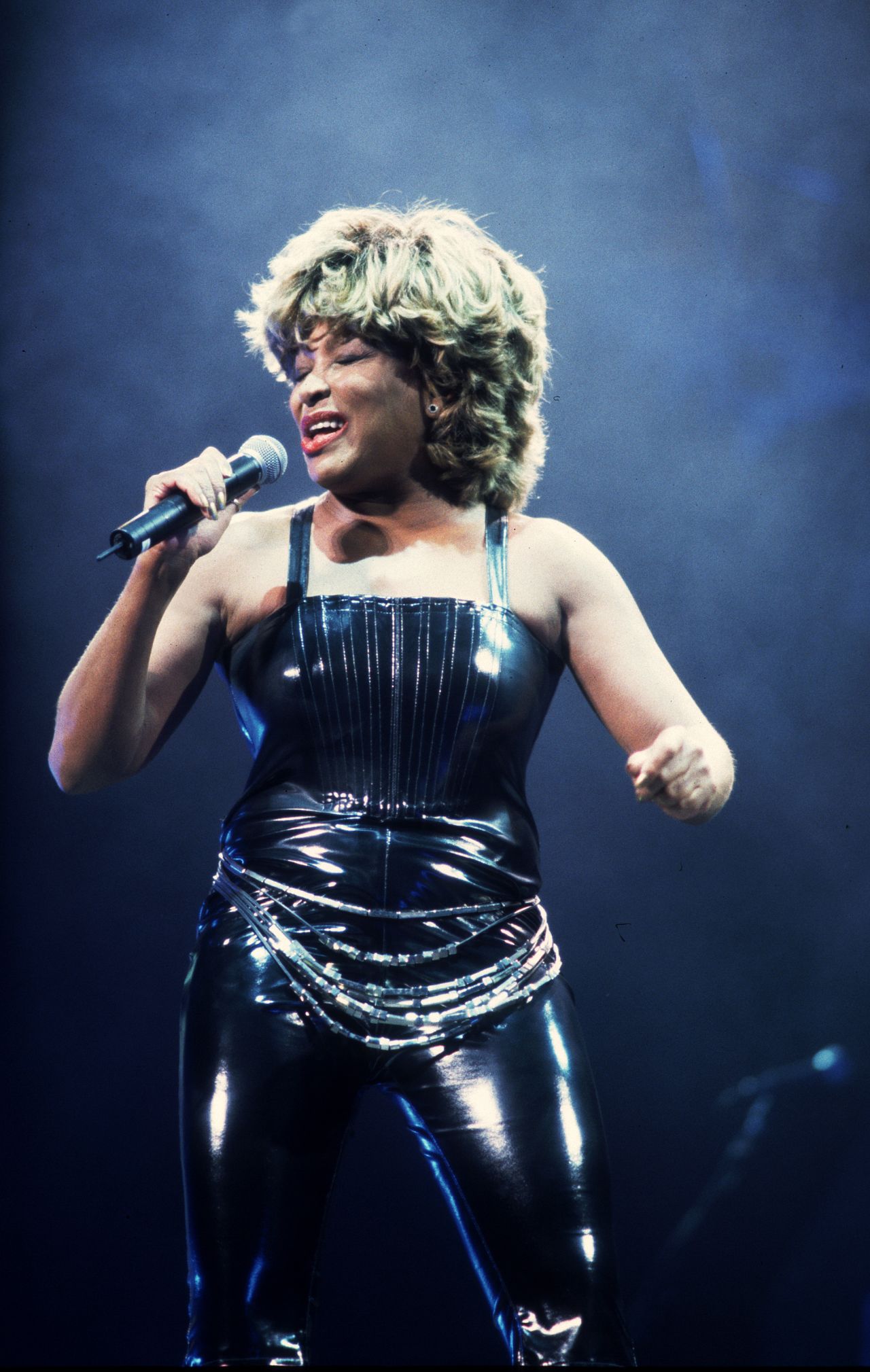 1685026255 26 Las fotos del estilo iconico de Tina Turner los vestidos