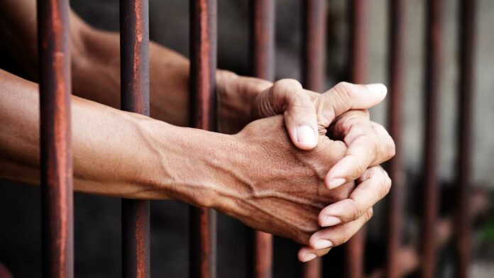 Cadena perpetua para empresario acusado del asesinato del amante de su mujer