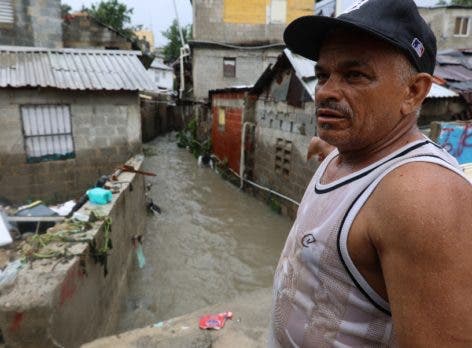 Decenas casas fueron inundadas por canadas familias pierden todo