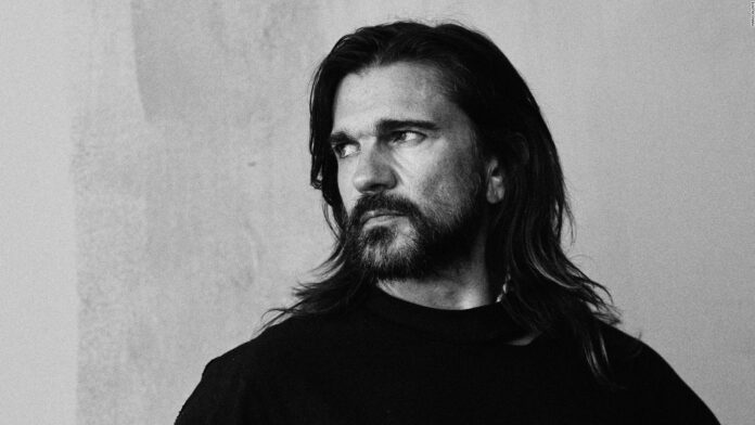 Juanes explica la razón por la que escribió sobre las desapariciones forzadas en Colombia