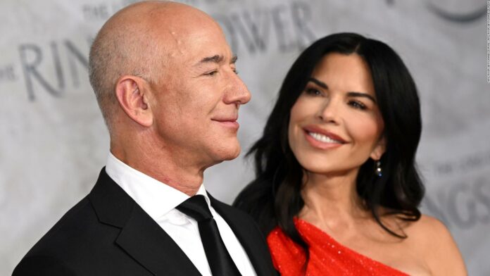 ¿Cómo es la vida "aburrida" de Jeff Bezos y su pareja Lauren Sánchez?
