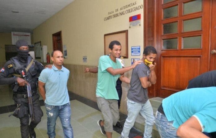 Caso David de los Santos: MP presenta acusación contra 11 civiles y policías implicados 