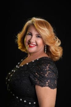 Despues de 28 anos de militancia Mildred Sanchez renuncia del