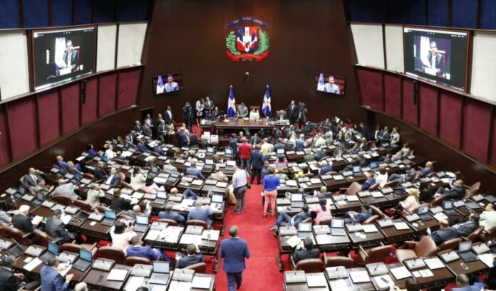 Diputados aprueban proyecto para no mover tres días de fiesta en República Dominicana