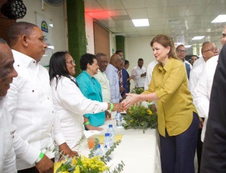 Raquel Pena encabezo actividades a las que asistiria el presidente