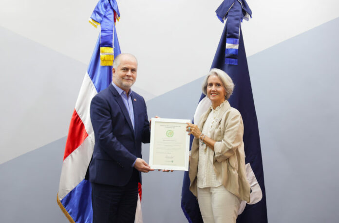 Superintendencia de Bancos recibe Certificación Sostenibilidad 3Rs, en su categoría Oro 