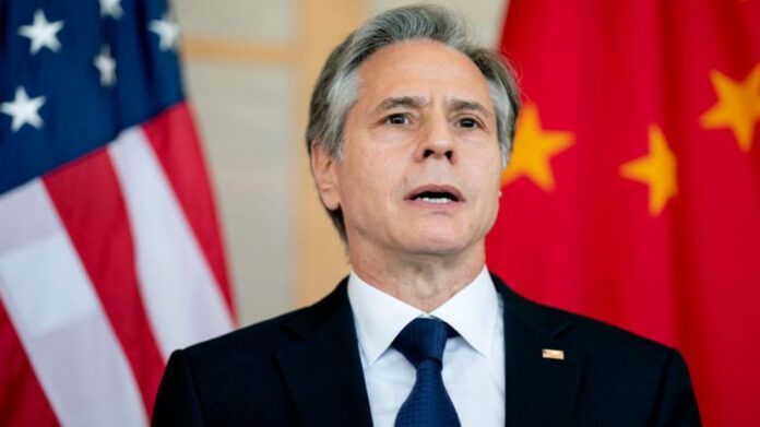 Washington califica de constructiva la reunión entre Blinken y Qin Gang en Pekín