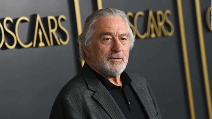Leandro, nieto de Robert De Niro, murió tras ingerir fentanilo, dijo la madre del joven
