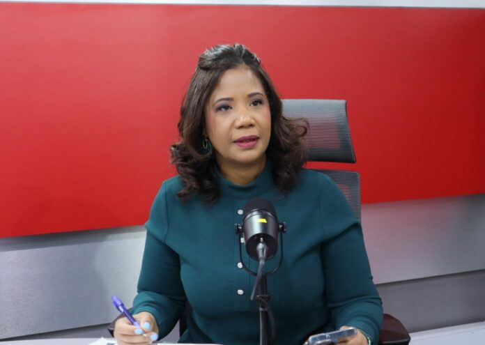 (VIDEO) Doctora Anny Mambrú llama lpoblación a reforzar medidas preventivas contra covid-19