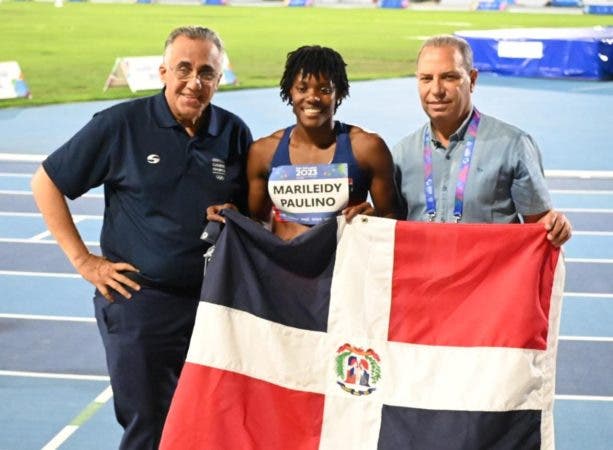 Video y fotos | Momento que Marileidy Paulino gana los 400 metros de Juegos Centroamericanos 8 WhatsApp Image 2023 07 06 at 22.07.46 3