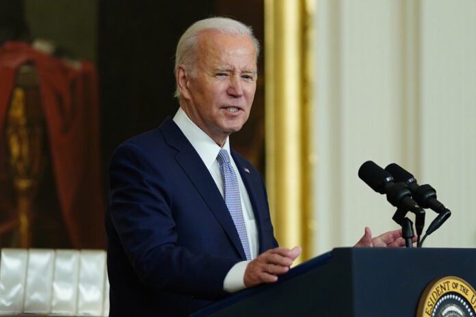 Biden evalúa enviar a Ucrania misiles de mayor alcance ATACMS