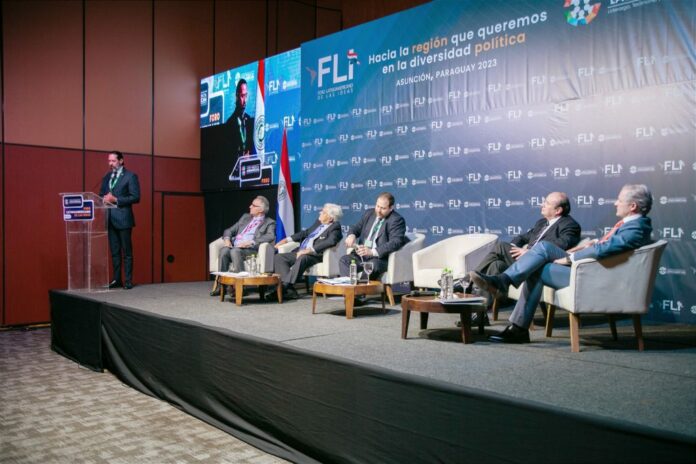Codessd destaca el buen clima para inversión extranjera en RD durante foro en Paraguay
