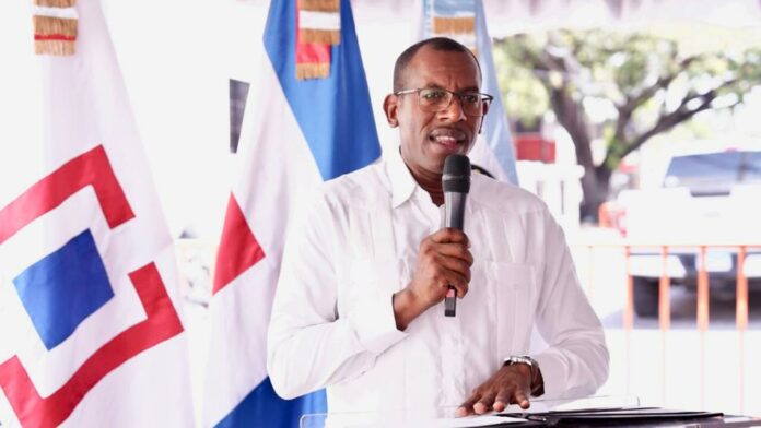 Duarte Méndez, director interino de Titulación fue diagnosticado con covid-19