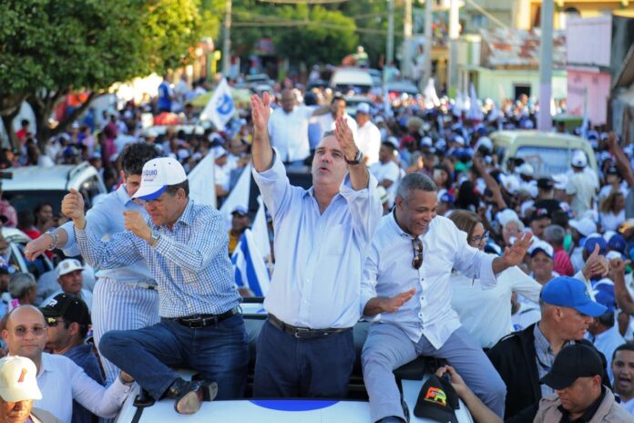 Funcionarios tomarán licencia para aspiraciones políticas, garantiza ministro del MAP