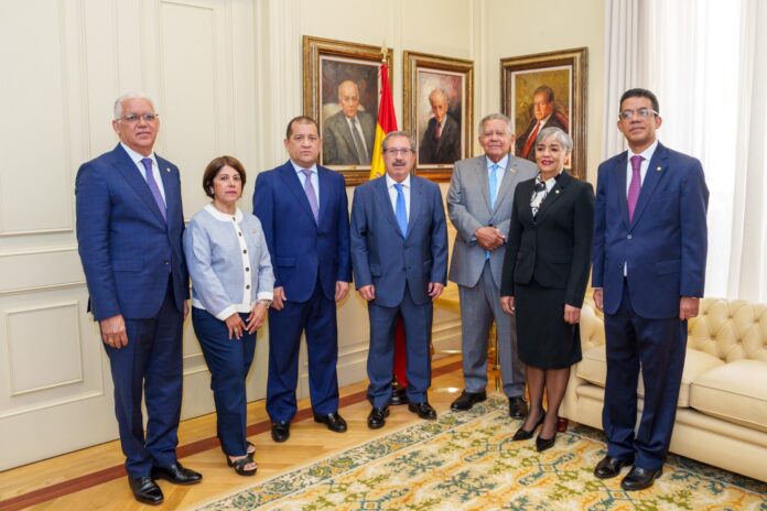 Jueces realizan intercambio de prácticas sobre admisión de recurso de casación