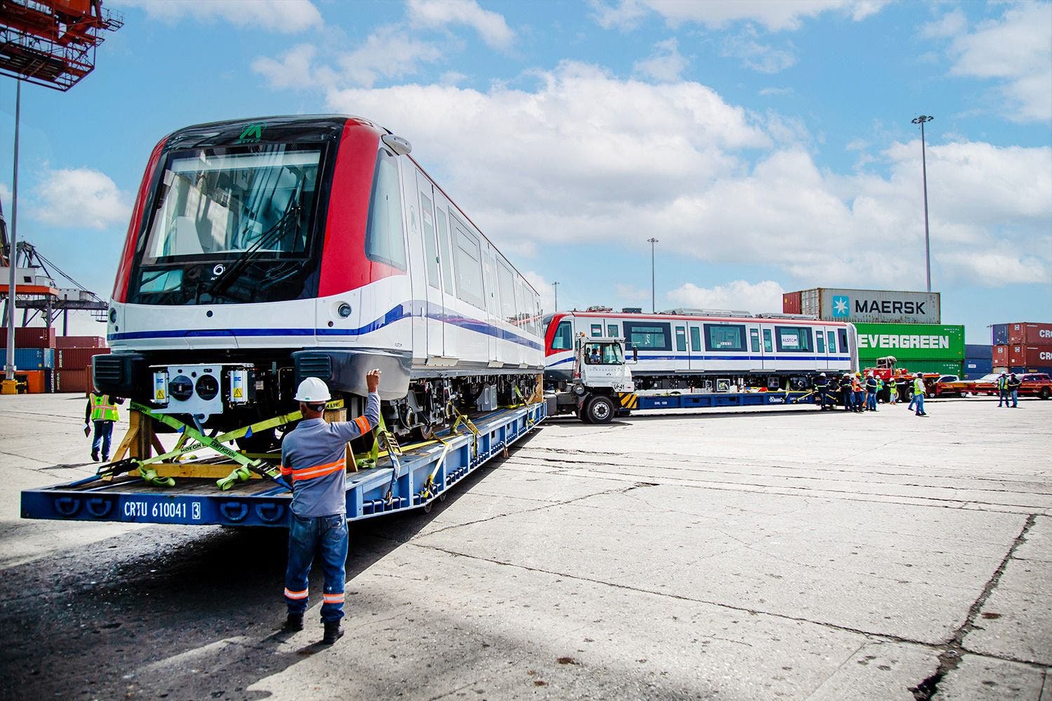 Llegan seis vagones para aumentar la capacidad del Metro de Santo Domingo 1 WhatsApp Image 2023 07 12 at 11.00.13 AM