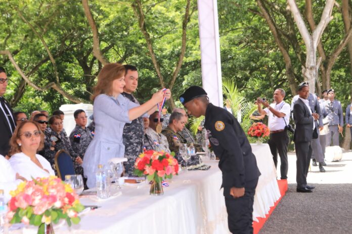 PN gradúa 903 nuevos agentes que serán integrados a reforzar la seguridad