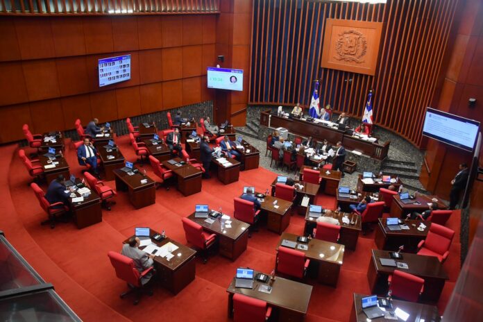 Senado aprueba Ley que regula exploración y explotación de hidrocarburos