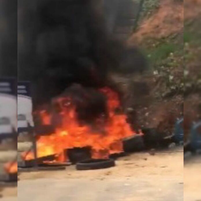 Video: Huelga en Peralvillo, Monte Plata por constantes apagones