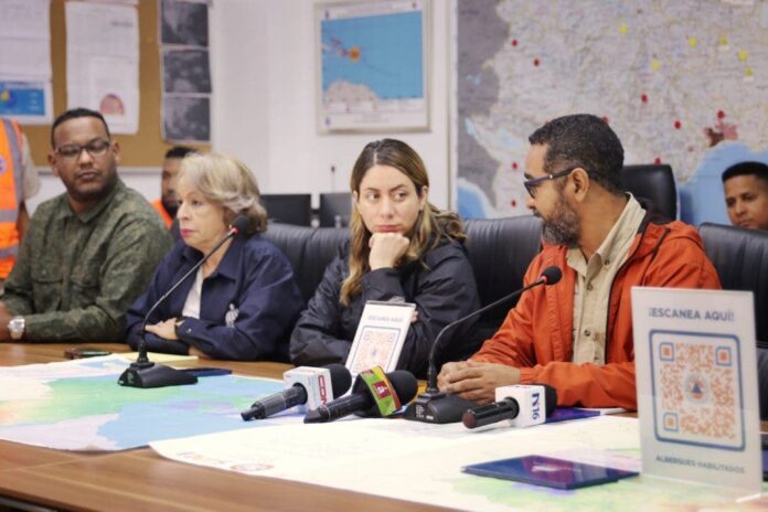 Supérate apoya labores de la Defensa Civil ante tormenta Franklin