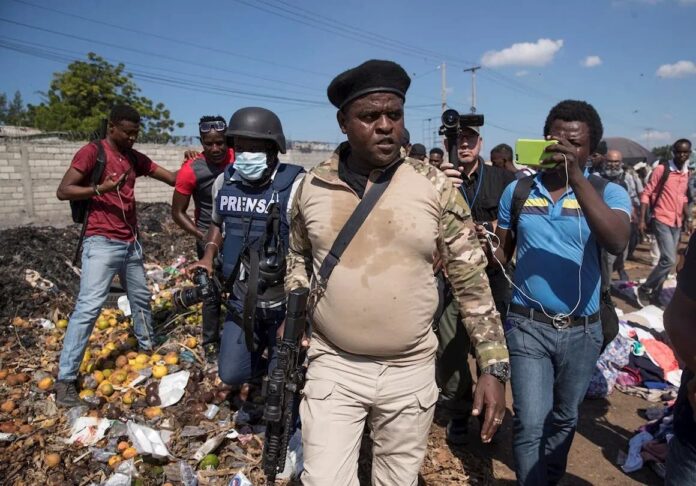 Barbecue promete luchar contra fuerzas extranjeras