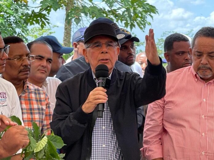 Danilo Medina asegura Abel Martínez continuará proyectos de Visitas Sorpresa hoy abandonados