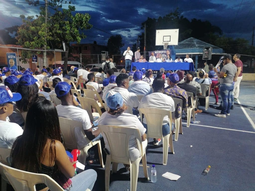 Jose Moya recibe apoyo de Movimiento JD en Santo Domingo
