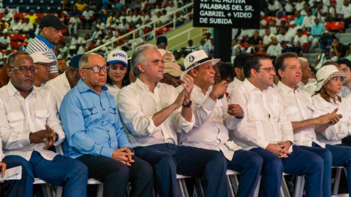 Líderes de tres sindicales piden al presidente Abinader reelegirse para un segundo período