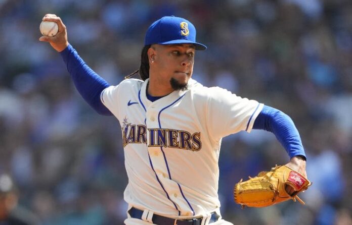 Luis Castillo tira siete entradas de un hit