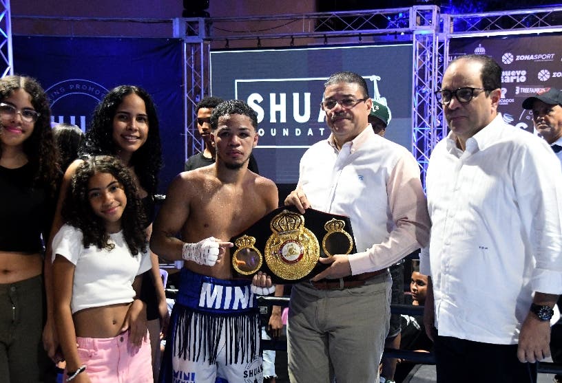 Mini PacMan Rosa vence por KO a venezolano Pino