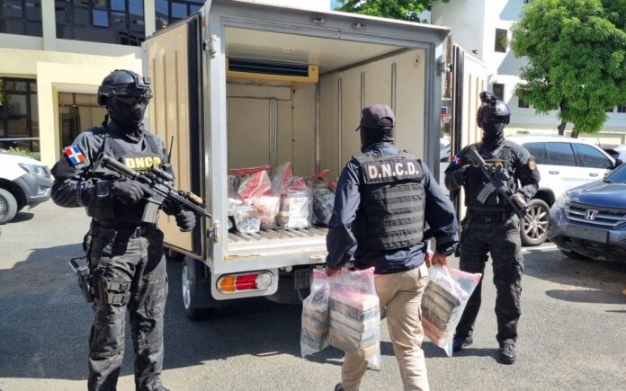 Ocho detenidos en operativos drogas